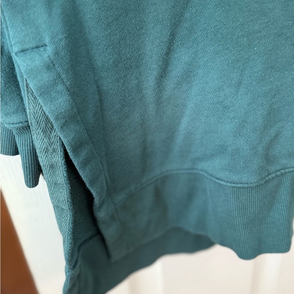 Old Navy Green Cozy Sweatshirt - Picture 2 of 4
